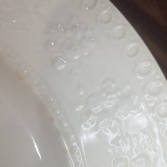 Vintage Wedgwood Wellesley Tintern pattern 11" dinner plate. - Picture 7 of 8